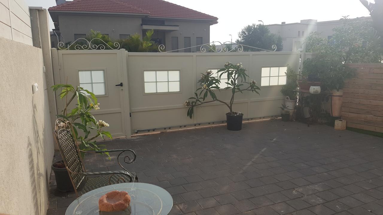 Regina'S Place Or Akiva Exterior foto
